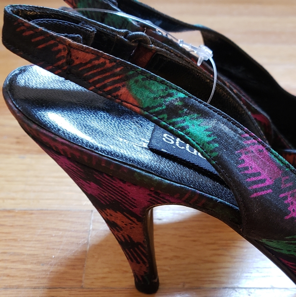Colorful Stuart Weitzman Sling Back - Picture 2 of 3